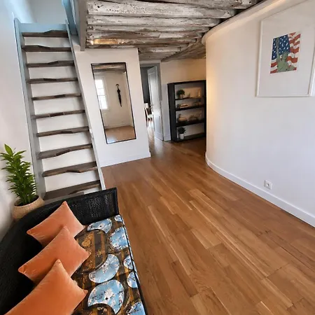 - Le Marais 1 Bedroom *